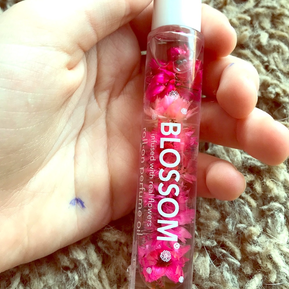 Blossom roll-on perfume oil infused with flowers